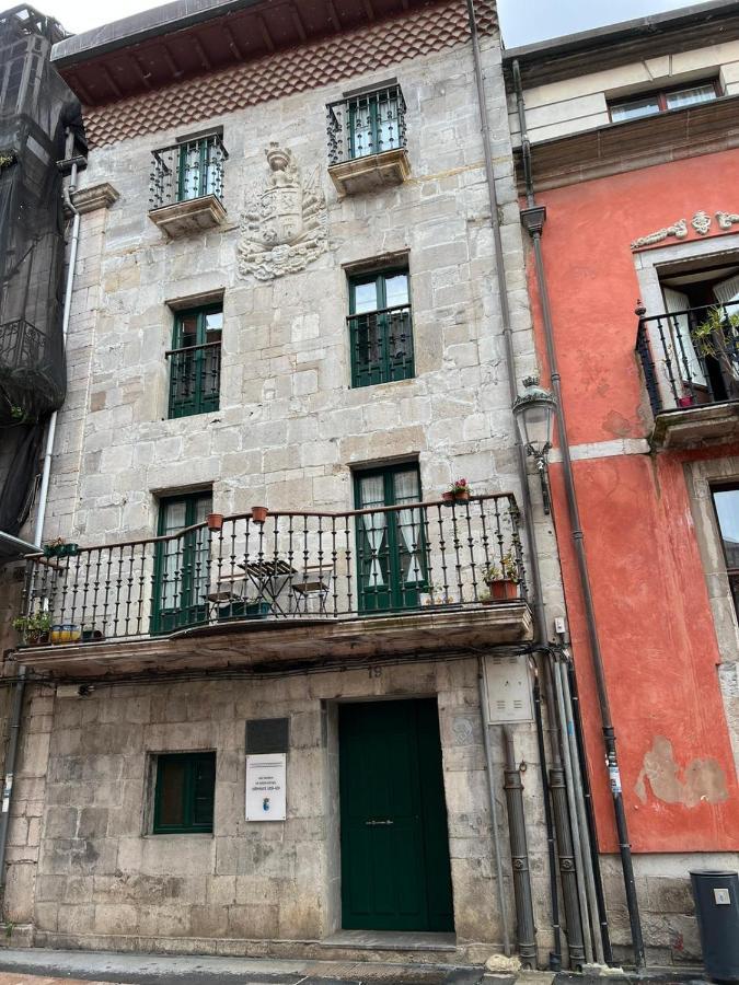 Apartamentos El Escudo Centro Ribadesella Bagian luar foto